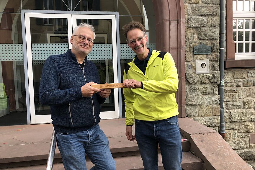 Übergabe Staffelstab Staffelstab